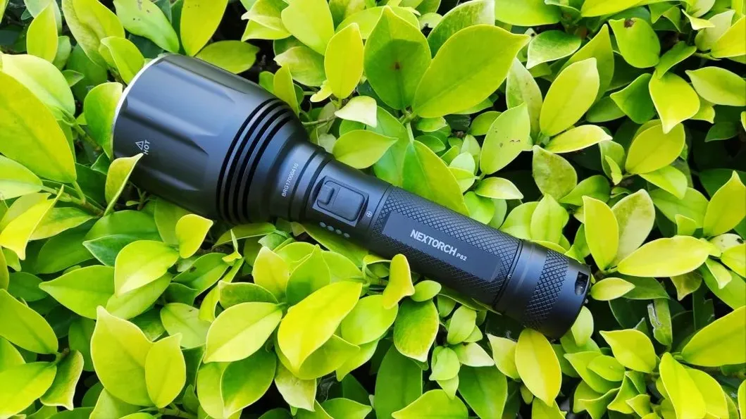 1100 Meter 1200 Lumen Ultra Long Range Tactical Flashlight Nextorch P82 Long Distance Police Tactical Torch