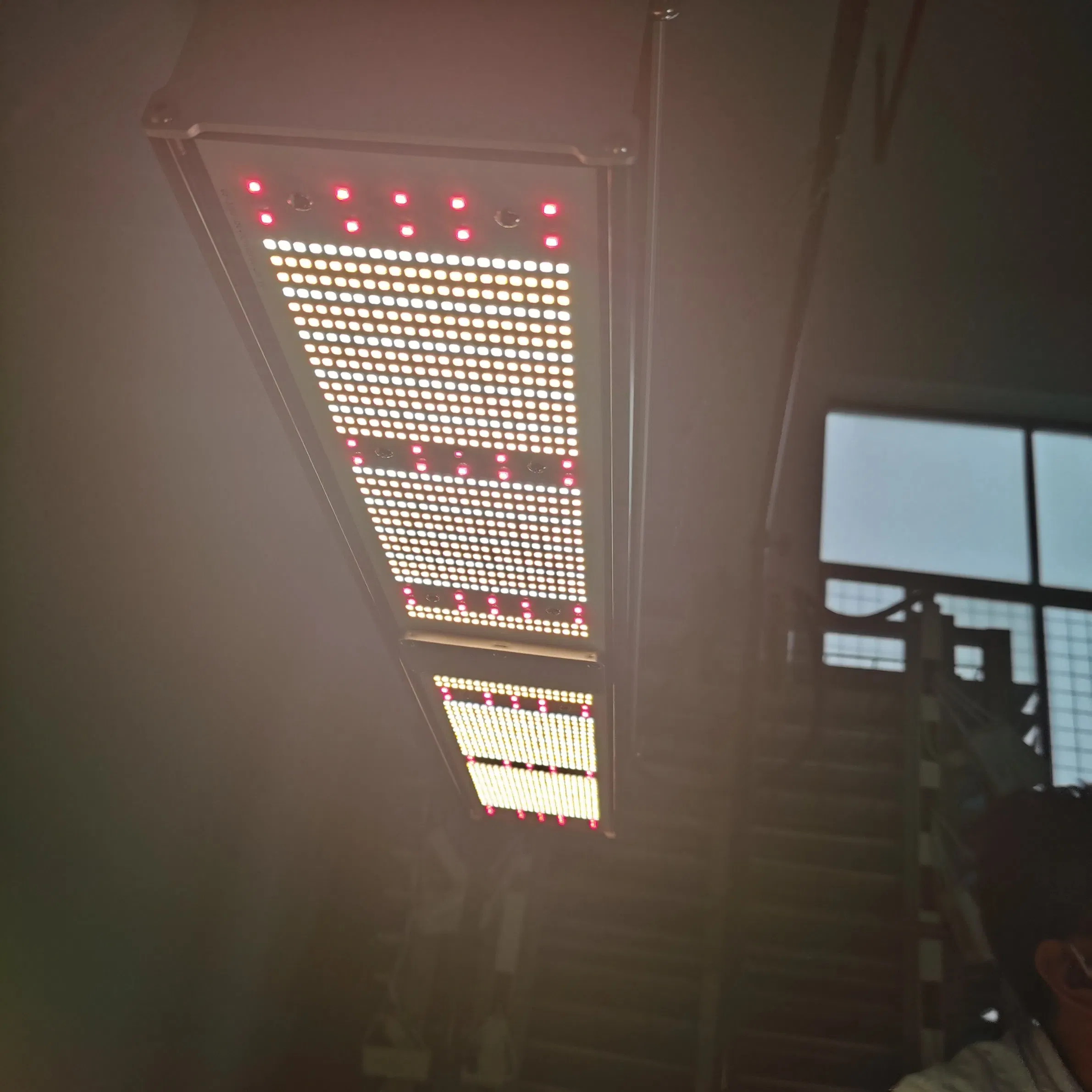 ETL Lm301b 640W Full Spectrum Hydroponic Foldable LED Grow Light for Vertical Farm
