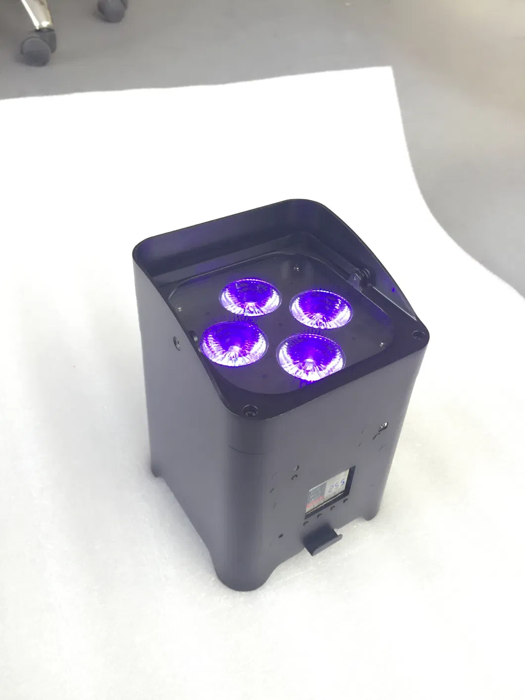 Factory Price 4X18W RGBWA+UV LED PAR Light DMX512 WiFi Battery Powered Uplights for Stage Decoration