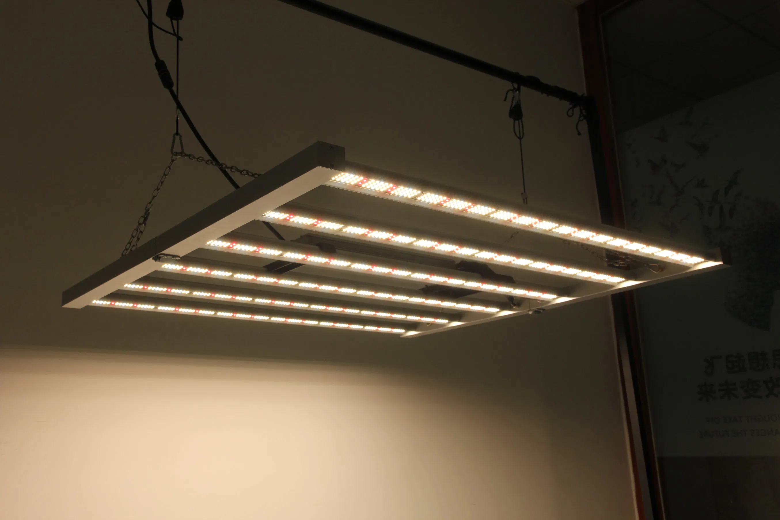 New Designing Full Spectrum 480W 640W 720W 800W 1000W LED Plant Grow Lights for Indoors Plants