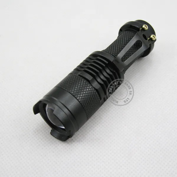 Pocket Size Zoomable 3 Watt LED Flashlight (T4196)