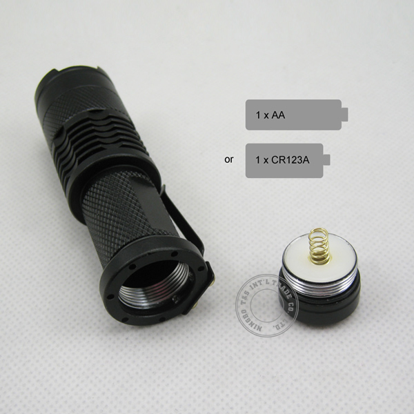 Pocket Size Zoomable 3 Watt LED Flashlight (T4196)