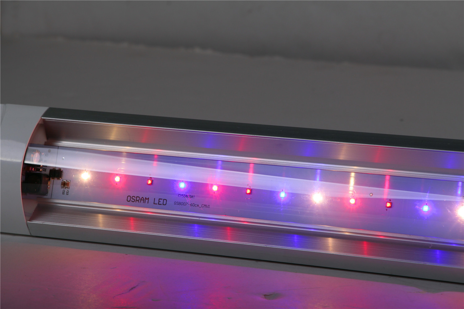 Vertical Farming Hydroponic System Greenhouse 80W 110W LED Grow Light